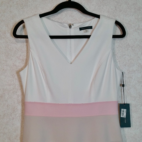 NWT Tommy Hilfiger White & Nude w/ Pink Band V-Neck Tennis Dress Size 8 - Picture 3 of 8